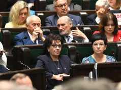 Bolszewicy wyrzucili z PiS mienszewików, ale głosują razem