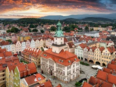 Rozciąga się na ponad 30 kilometrów. To najdłuższe miasto w Polsce