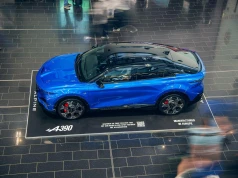 Alpine A390 można obejrzeć na lotnisku w Wiedniu