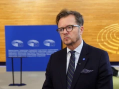 Zaostrzenie polityki migracyjnej w UE. Europejski Nakaz Powrotu i centra deportacyjne w krajach trzecich