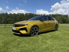 Opel odświeżył Astrę. Pierwsza jazda pokazuje, czy było warto