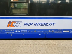 PKP przyjmie bezpłatnie zwroty biletów. Są też promocje na popularnych trasach