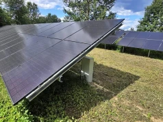 Srebrne miasto inwestuje w OZE. Panele fotowoltaiczne i magazyny energii w ponad 30 miejskich budynkach