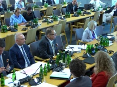Sejmowa komisja zdecydowała w sprawie posła Wojciecha Króla. Jest opinia w sprawie immunitetu i aresztu