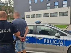 Jechał pijany, łamał sądowy zakaz, czekał na odbycie kary więzienia. Sąd: nie potrzeba aresztu