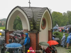 Burzliwa sesja rady gminy w Gietrzwałdzie. "Chodzą po wsi jak święte krowy"