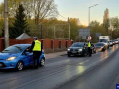 Fiatem i Fordem po alkoholu ulicami Barczewa. 59-latka i 53-latek odpowiedzą przed sądem