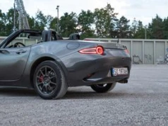 Mazda MX-5 dostanie elektryczny napęd. Na szczęście nie tylko