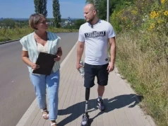 Stracił nogę. Dziś walczy o każdy krok samodzielności