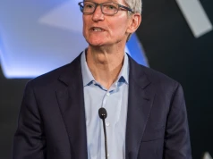 Amazon i Apple biją prognozy: AWS rośnie najszybciej od 2021, Tim Cook prowadzi ostatnią telekonferencję