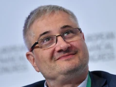 Ile pieniędzy powinien odłożyć 40-latek? "To minimum, żeby zapewnić sobie komfort"