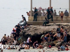 Hiszpania wysyła żołnierzy do Ceuty po napływie tysięcy migrantów z Maroka