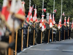 Dwa nowe święta państwowe. Rząd miesza przy dniach 15 sierpnia i 2 maja