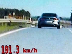 Wręczyli mu mandacik... bo grzał 191 km/h na S3. Drogo go to kosztowało