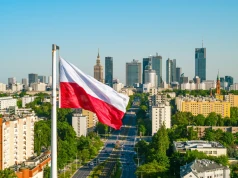 Zmiany w świętach państwowych. Rząd ma plan dla 15 sierpnia i 2 maja