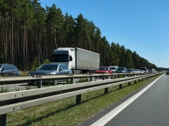 Kolizja trzech aut na A6. Korek ma już około 7,5 km / Aktualizacja