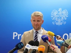 Prokuratura: w Tarnawie-Kolonii spadła rosyjska rakieta CH-101. Śledczy zabezpieczyli elementy napędu i elektroniki