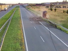 Koszmarny wypadek na A1 i obojętność kierowców. Zatrważający film i dane GDDKiA