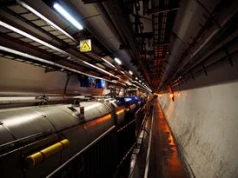 Nietypowe "UFO" w LHC. Naukowcy łączą je z ciemną materią