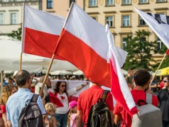 Mazurek Dąbrowskiego. Czy znasz tekst polskiego hymnu narodowego?
