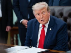 "Uderzymy bardzo mocno". USA planują atak, Iran grozi zemstą