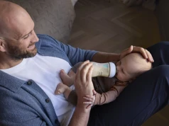 Tytuł: Światowy Tydzień Karmienia Piersią z Philips Avent. Dlaczego wsparcie taty ma tak duże znaczenie?