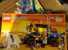 LEGO to nie tylko klocki. Również pudełka i instrukcje są warte fortunę