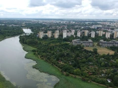 Zamiast pięknej wody jest bagno. Jest akcja w sprawie bezcennego jeziora