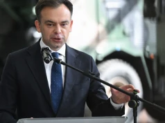 Czy będzie kolejna obniżka cen paliw? Minister finansów nie pozostawił złudzeń
