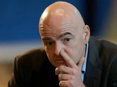 Gianni Infantino na kolanach. Wart miliardy plan FIFA legł w gruzach