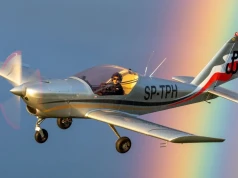 Samoloty nad Warszawą. Hołd dla Powstańców