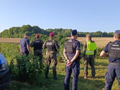 Służby wróciły na miejsce upadku rosyjskiej rakiety. Szukają ważnego elementu