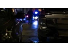 Słupsk: Pijany 17-latek w BMW rozbił sześć aut. Nie miał prawa jazdy