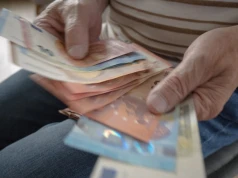 Niemcy wypłacają Polakom coraz więcej pieniędzy. Mamy drugie miejsce w UE