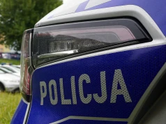 Dwa auta wypadły z drogi