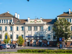 Ze Słoikiem po Radomiu. Randka pod zegarem, czyli dworzec da się lubić