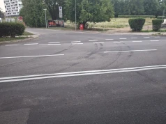 Kierowcy, uważajcie na ul. Głębokiej. Nie skręcajcie na stację paliw Orlen „na pamięć”