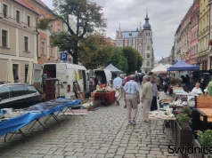 Niedziela pełna historii i skarbów. Sierpniowa Giełda Staroci w Świdnicy