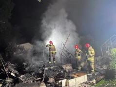 Tragiczny pożar na działkach w Gdańsku. Dwie osoby nie żyją