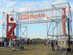 Ewakuacja na festiwalu. Męskie Granie ogłosiło "rozwiązanie". Internauci niezadowoleni