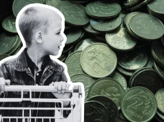 Łzy dzieci i słoik groszówek. Wyjaśniam, czy kasjer ma prawo odmówić przyjęcia drobnych