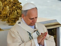 Papież zaniepokojony sytuacją w Ceucie. "Prośmy Boga o pokój"