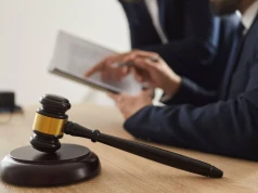 Inflacja spadła, długi zostały. Polacy masowo ogłaszają upadłość