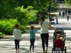 Czy ZUS może odebrać 800 plus? Wtedy rodzice stracą pieniądze