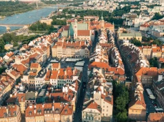 Piaszczysta plaża blisko Warszawy. Nawet w sezonie nie ma tu tłumów
