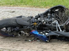 Tragiczny finał czołowego zderzenia na DK 28. Nie żyje 22-letni motocyklista