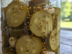 Od lat robię ogórki w tej zalewie. Mają przyjemny słodko-kwaśny smak