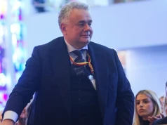 Republika Mobile wystartowała w rocznicę Powstania. Eksperci nie kryją oburzenia