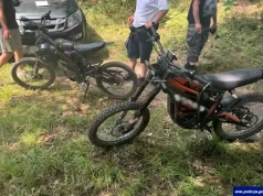 Słone mandaty dla rodziców i sprawa w sądzie. Rajd 14-latków na motorowerach przerwali policjanci