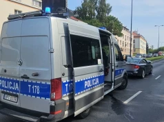 Kolizja z udziałem ciężarnej w Olsztynie. W auto wjechał 22-latek z BMW